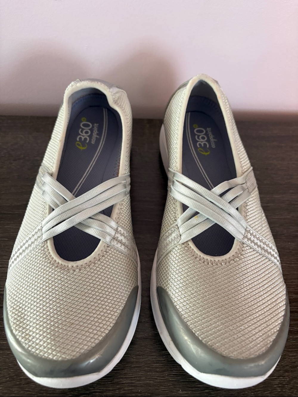 Ecco 360° Easy Spirit Silver Slip-On Cross-Strap Sneakers